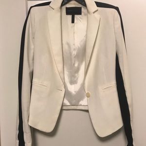 Bcbg white and black blazer XXS